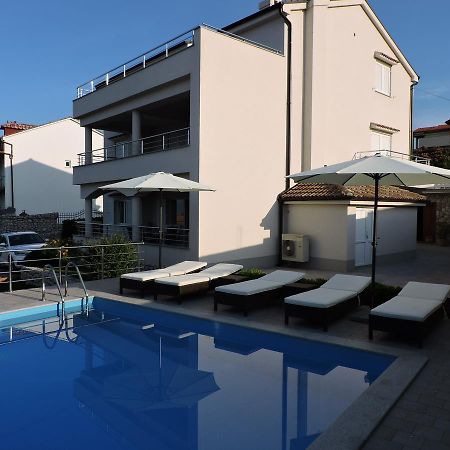 Apartments Villa Residenca Novi Vinodolski Luaran gambar
