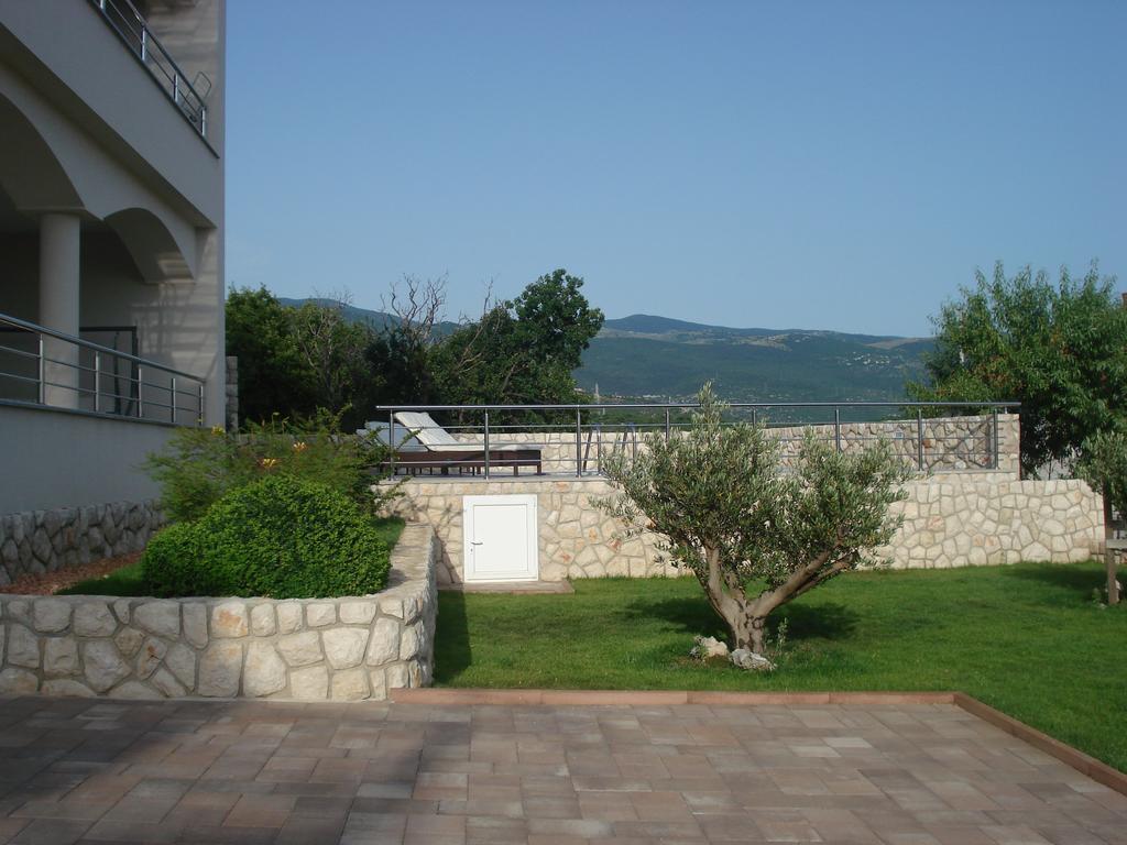 Apartments Villa Residenca Novi Vinodolski Bilik gambar