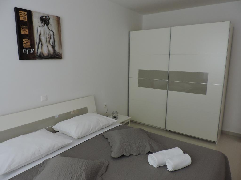 Apartments Villa Residenca Novi Vinodolski Luaran gambar