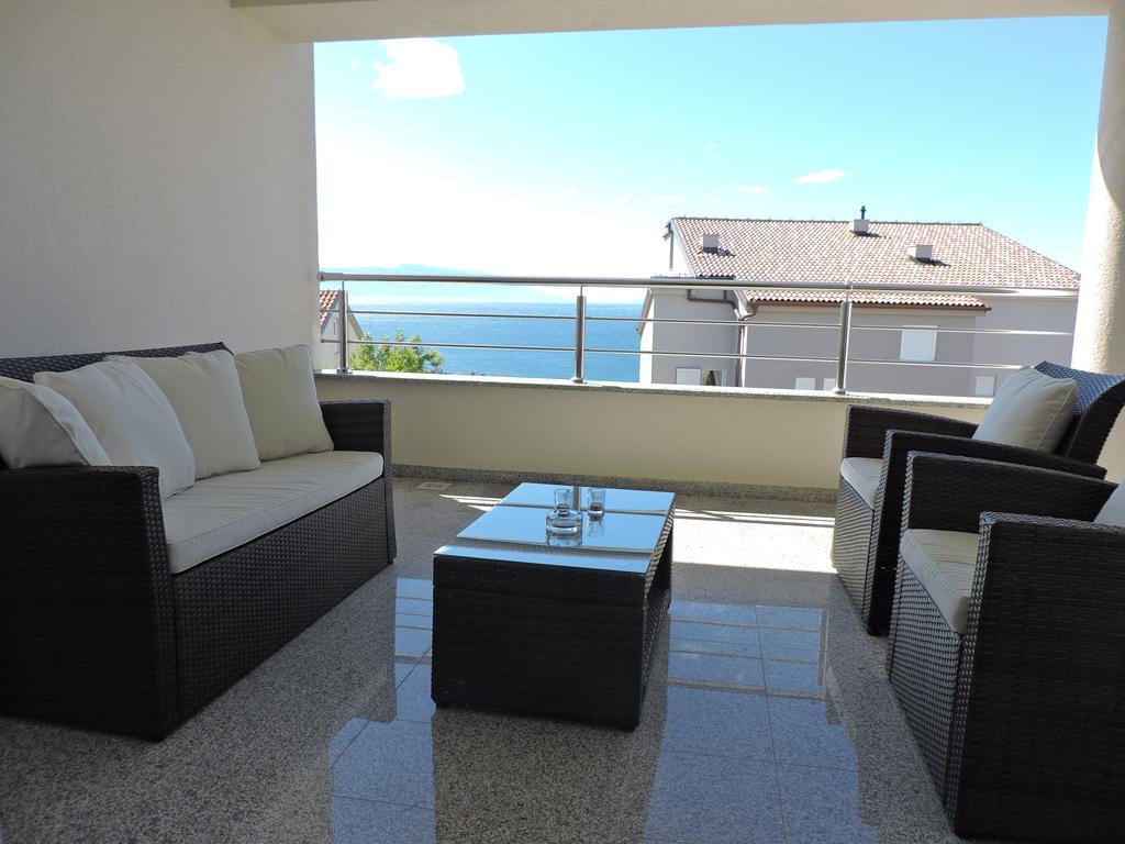 Apartments Villa Residenca Novi Vinodolski Luaran gambar